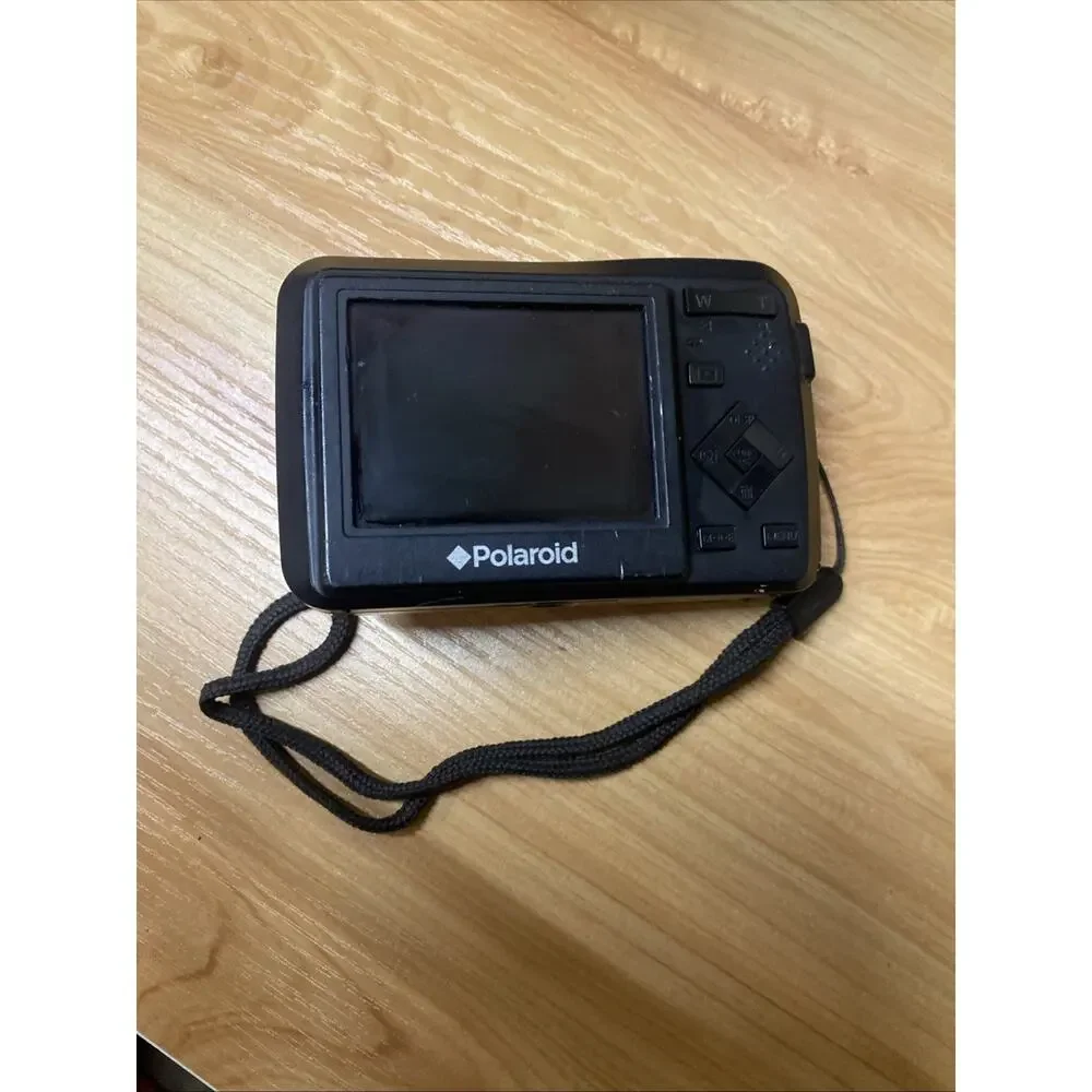 Polaroid i1038 Red Digital Camera 3x Zoom PARTS ONLY